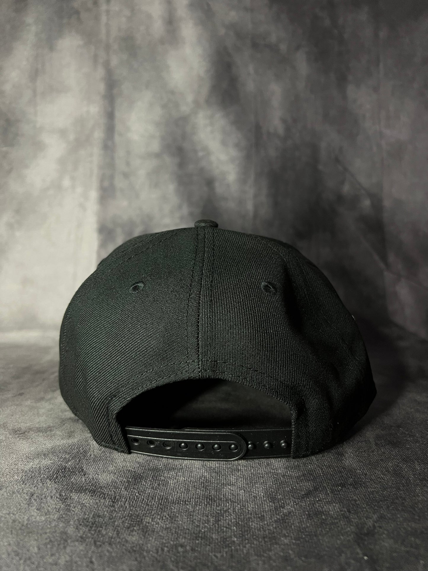 NEW ERA - Curva