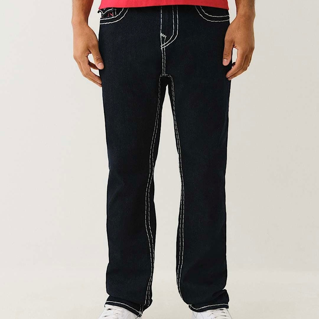 TRUE RELIGION
Corte Geno
Relaxed Slim