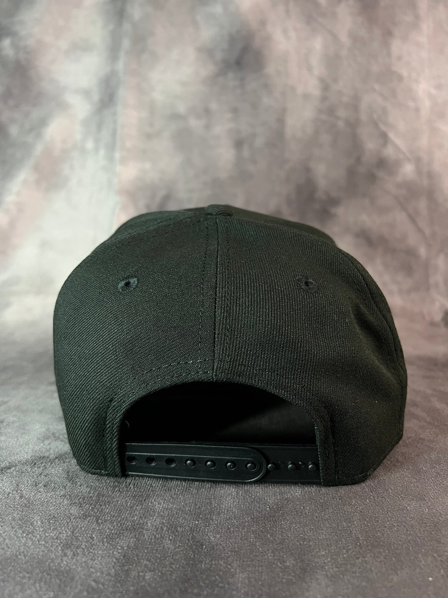 NEW ERA - Curva
