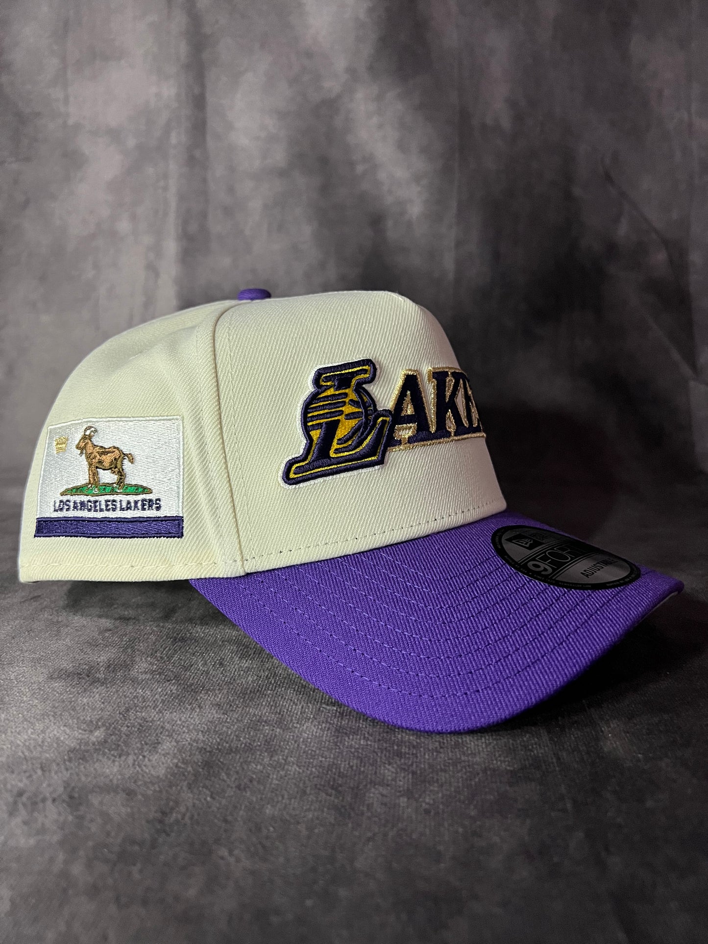 NEW ERA - Curva