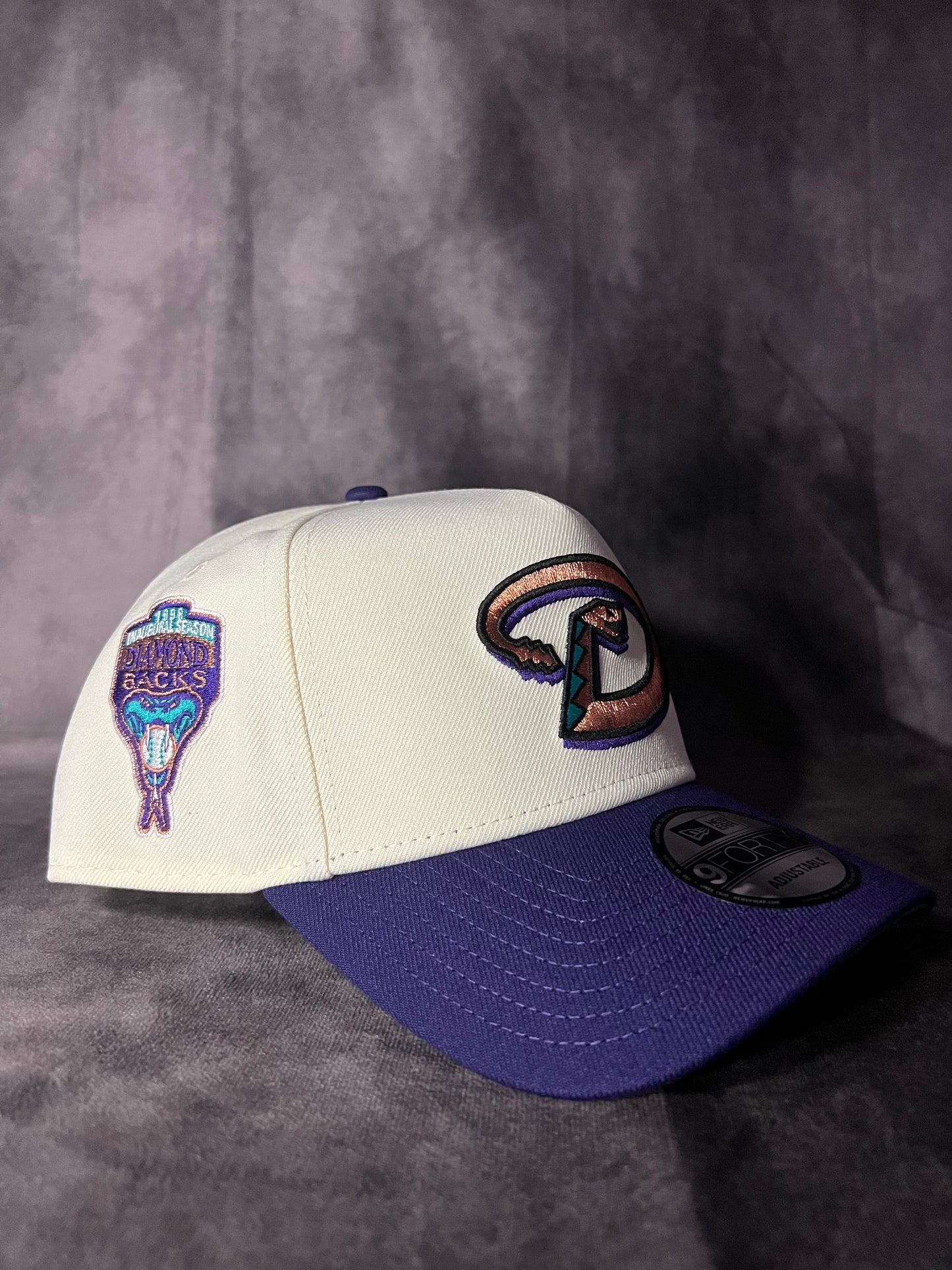 NEW ERA - Curva