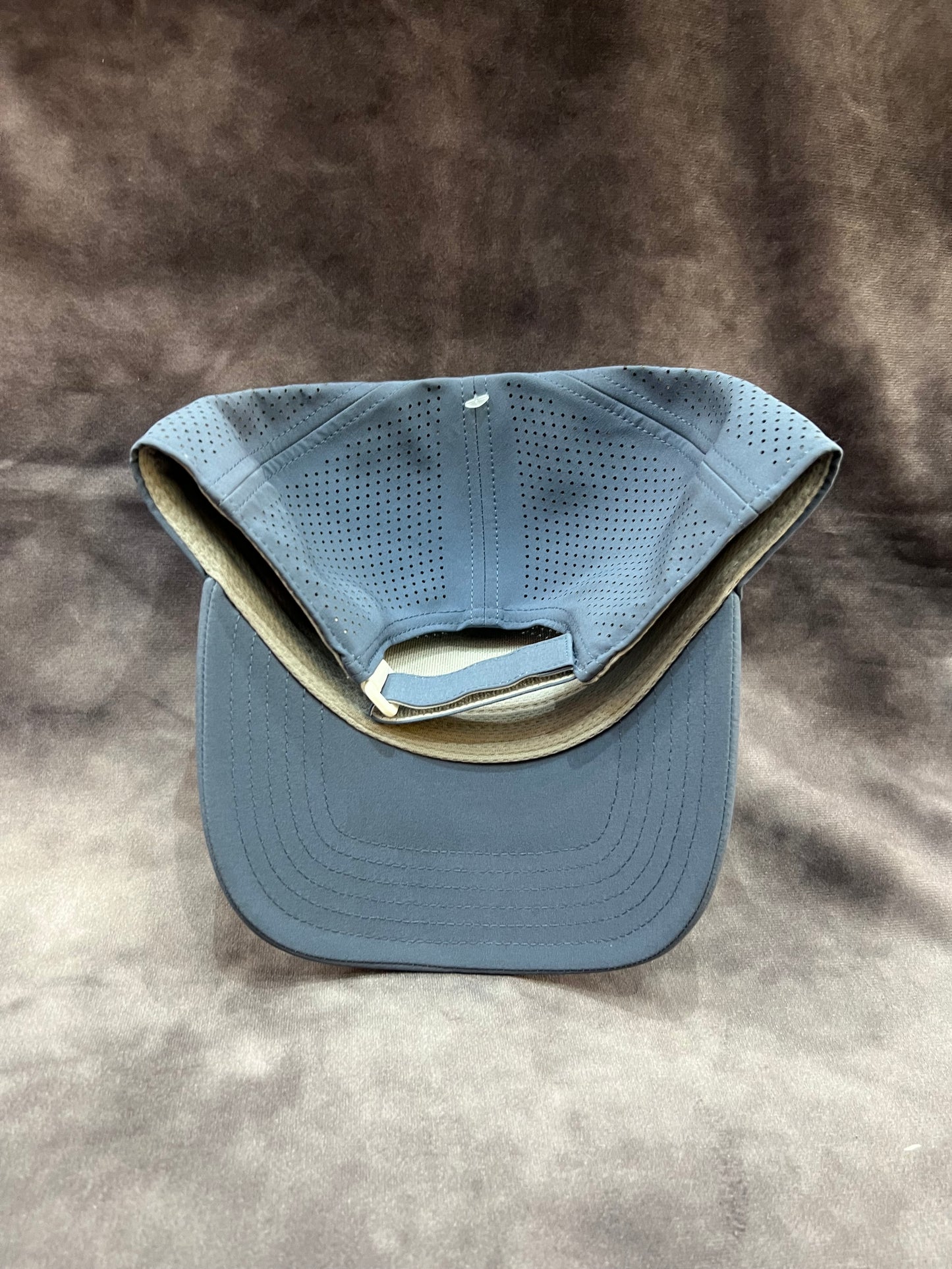 Gorra alo yoga