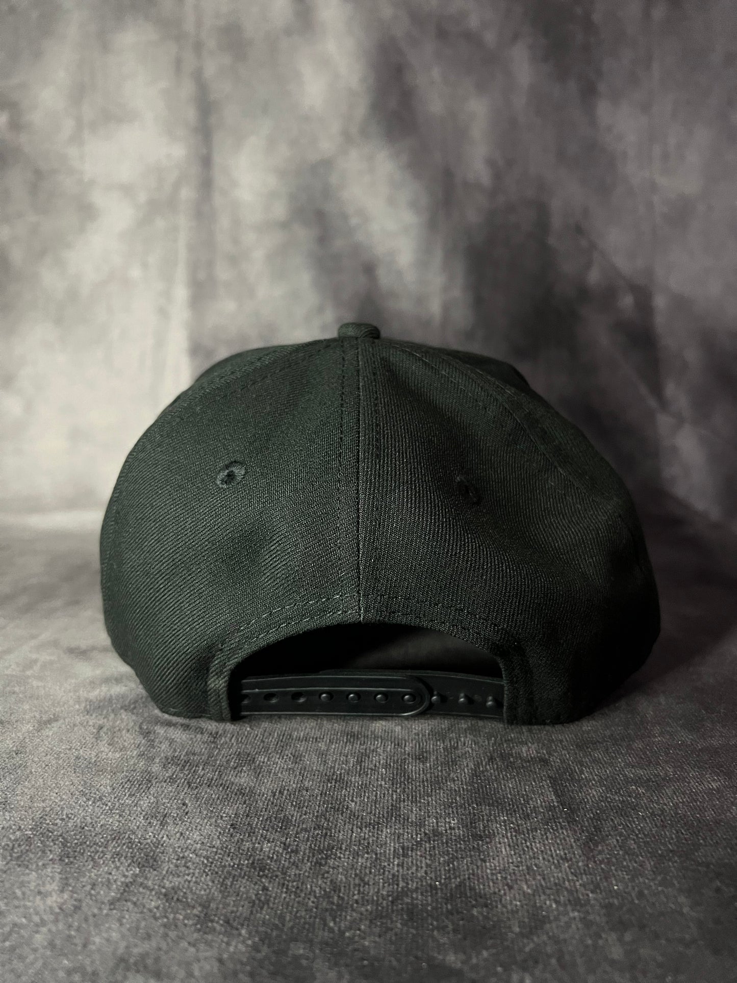 NEW ERA - Curva