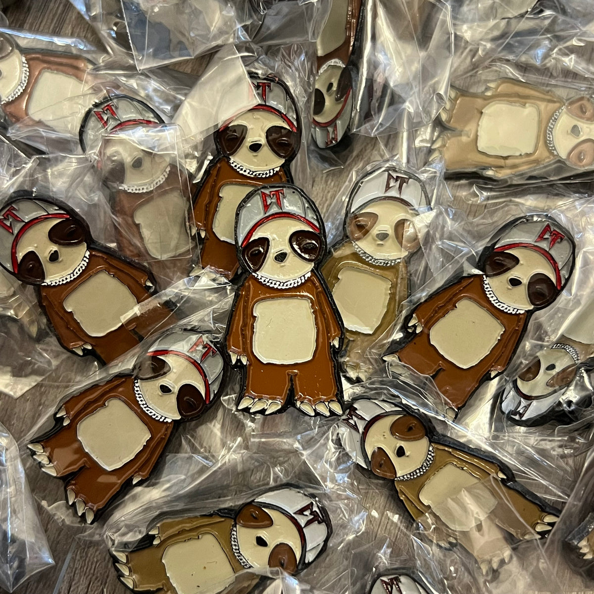 Pin metálico