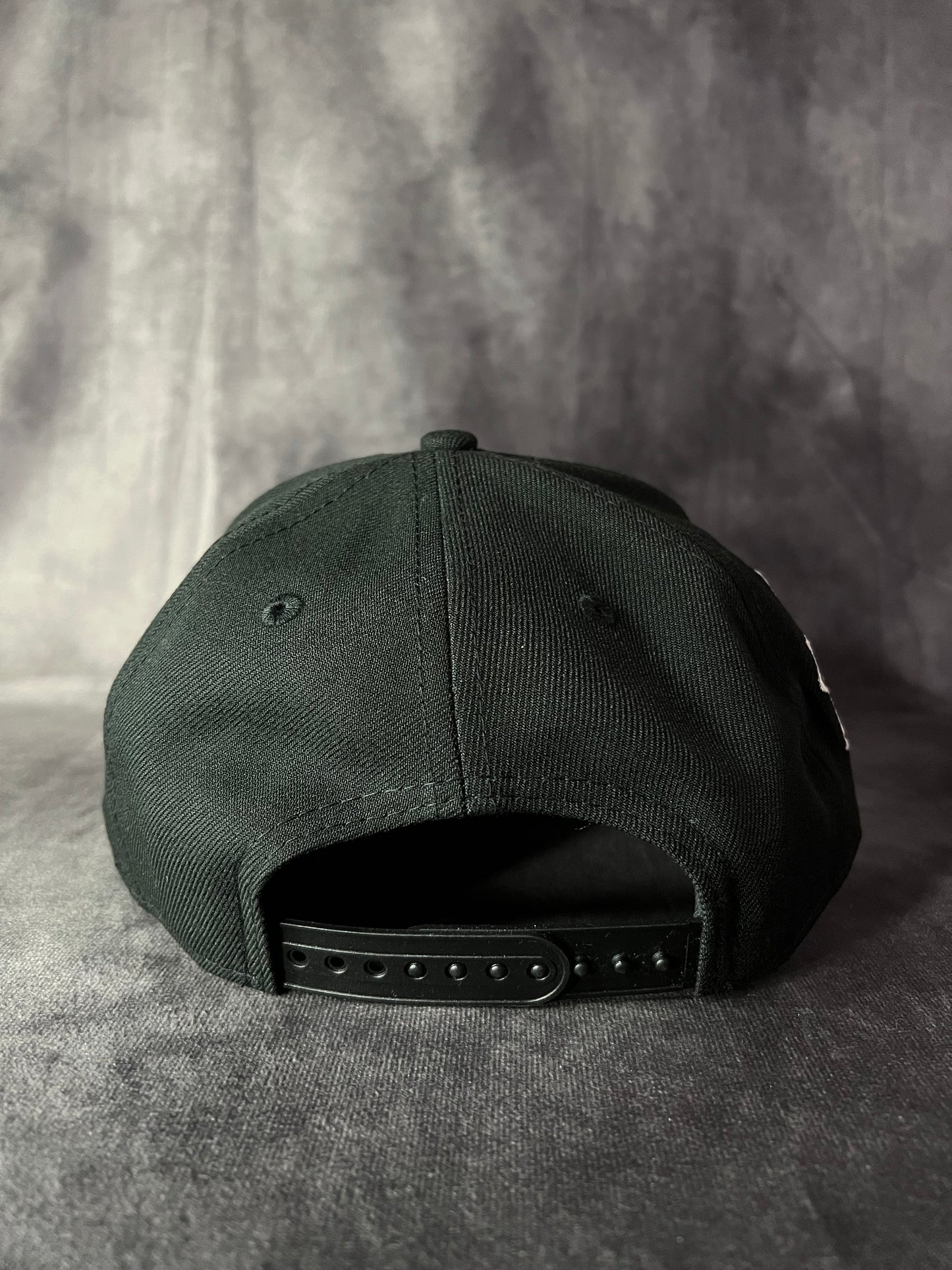 NEW ERA - Curva