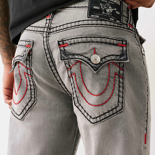 TRUE RELIGION
Corte Bylly
Relaxed Bootcut