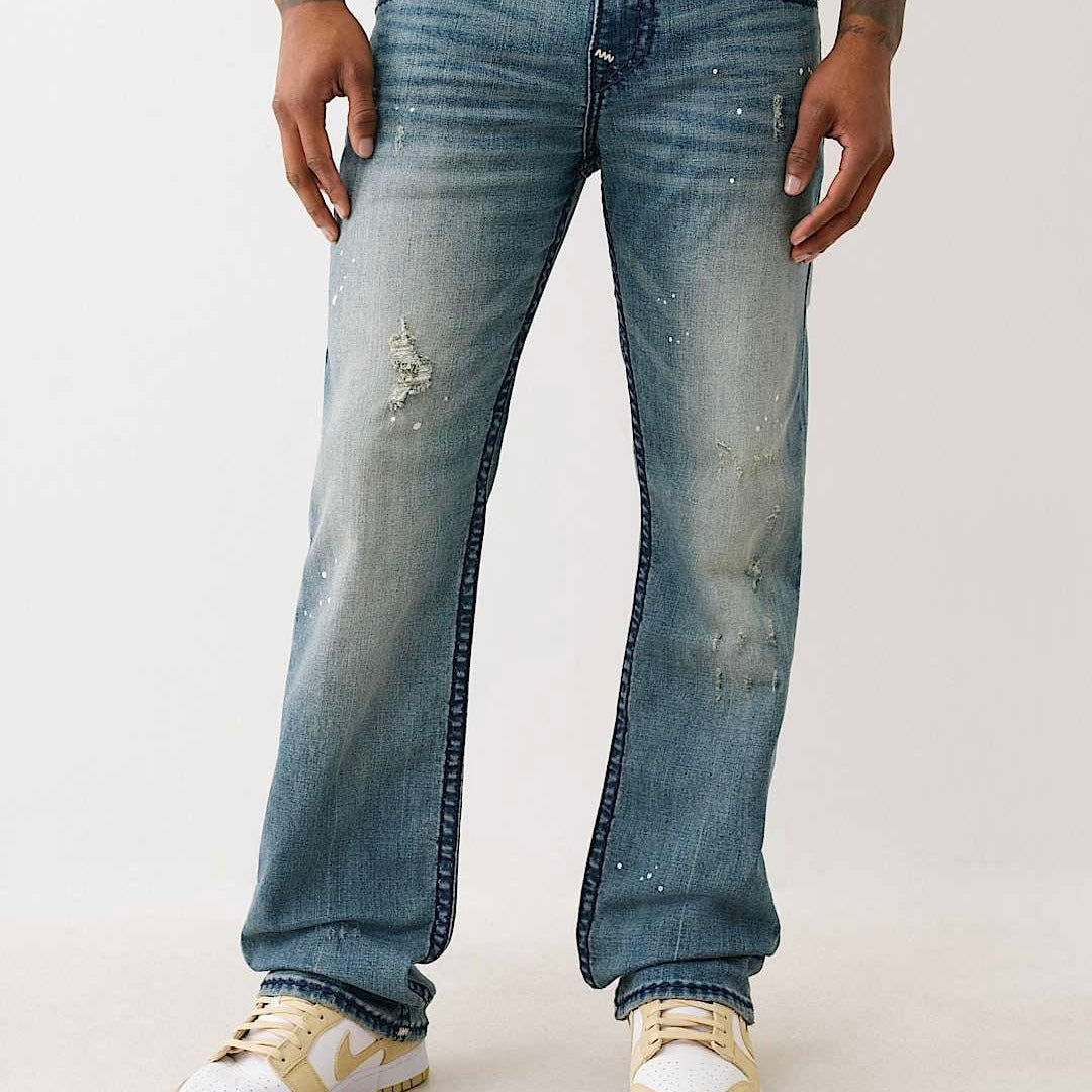 TRUE RELIGION
Corte Ricky
Relaxed Straight