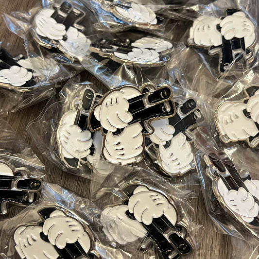 Pin metálico