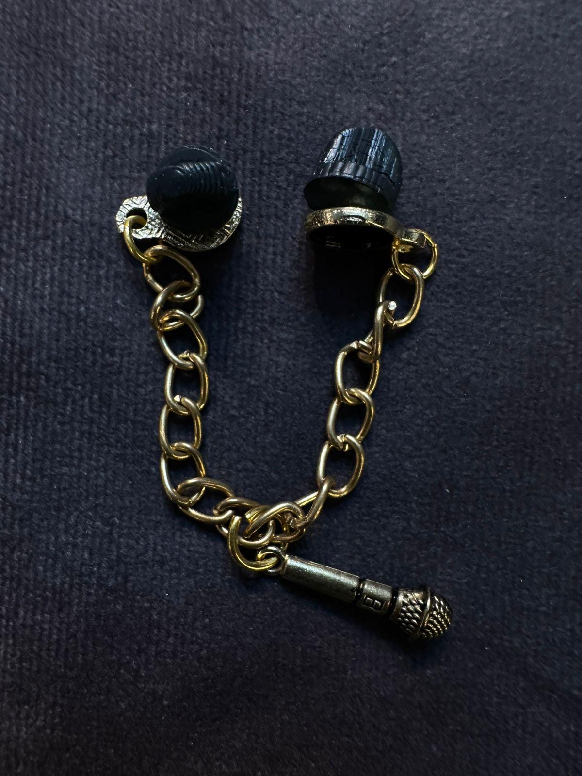 Pin metálico - Cadena