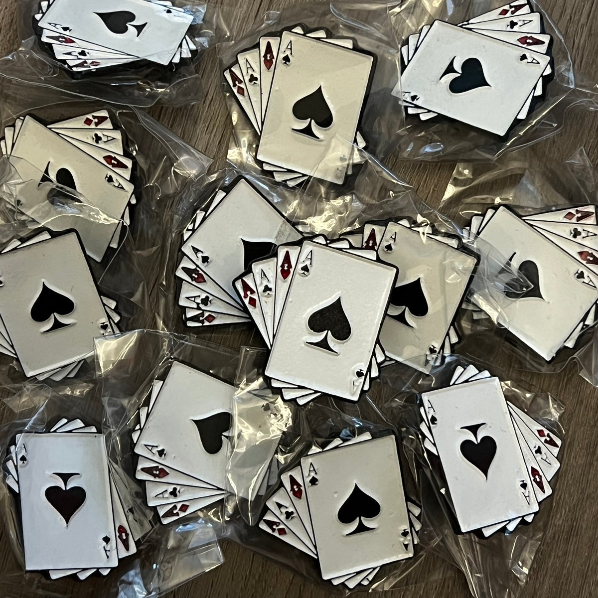 Pin metálico