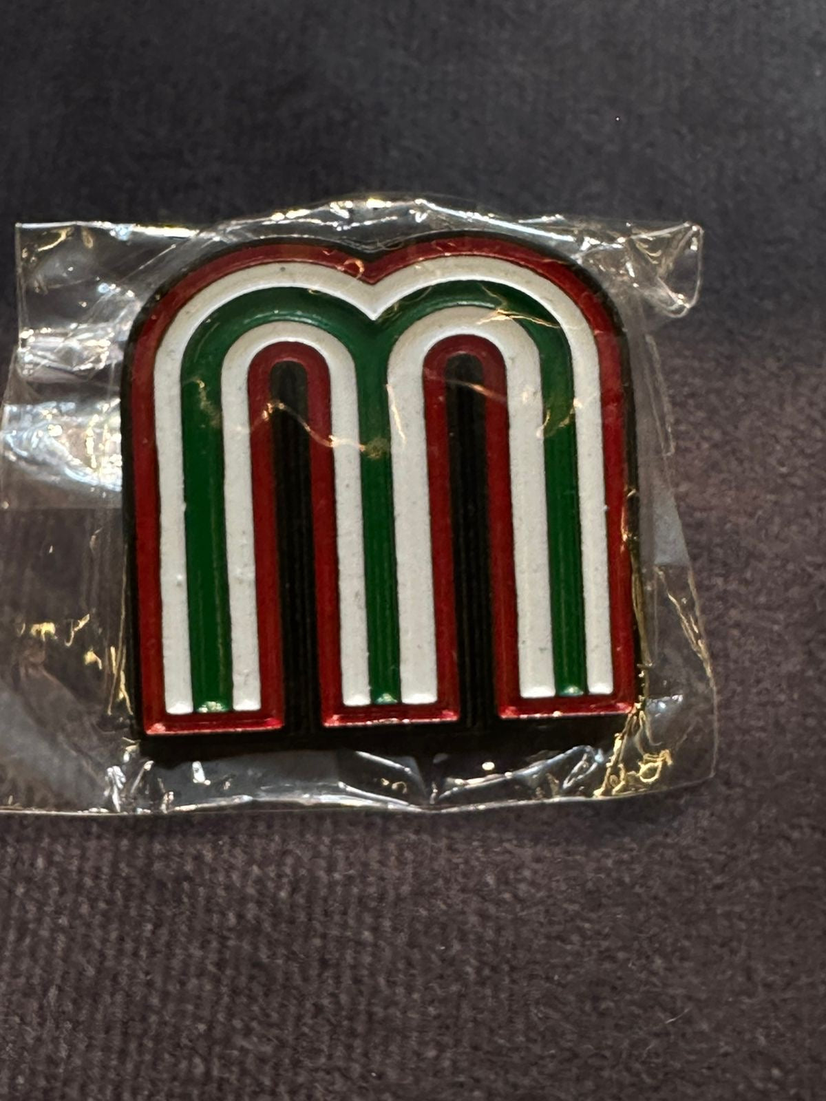 Pin Metálico