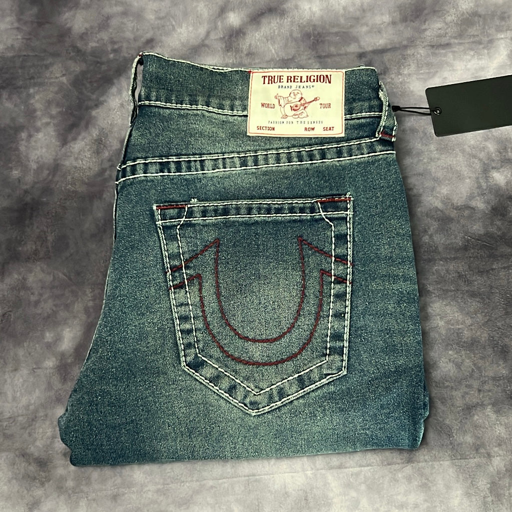 Pantalón TRUE RELIGION Corte Rocco Skinny
Relaxed