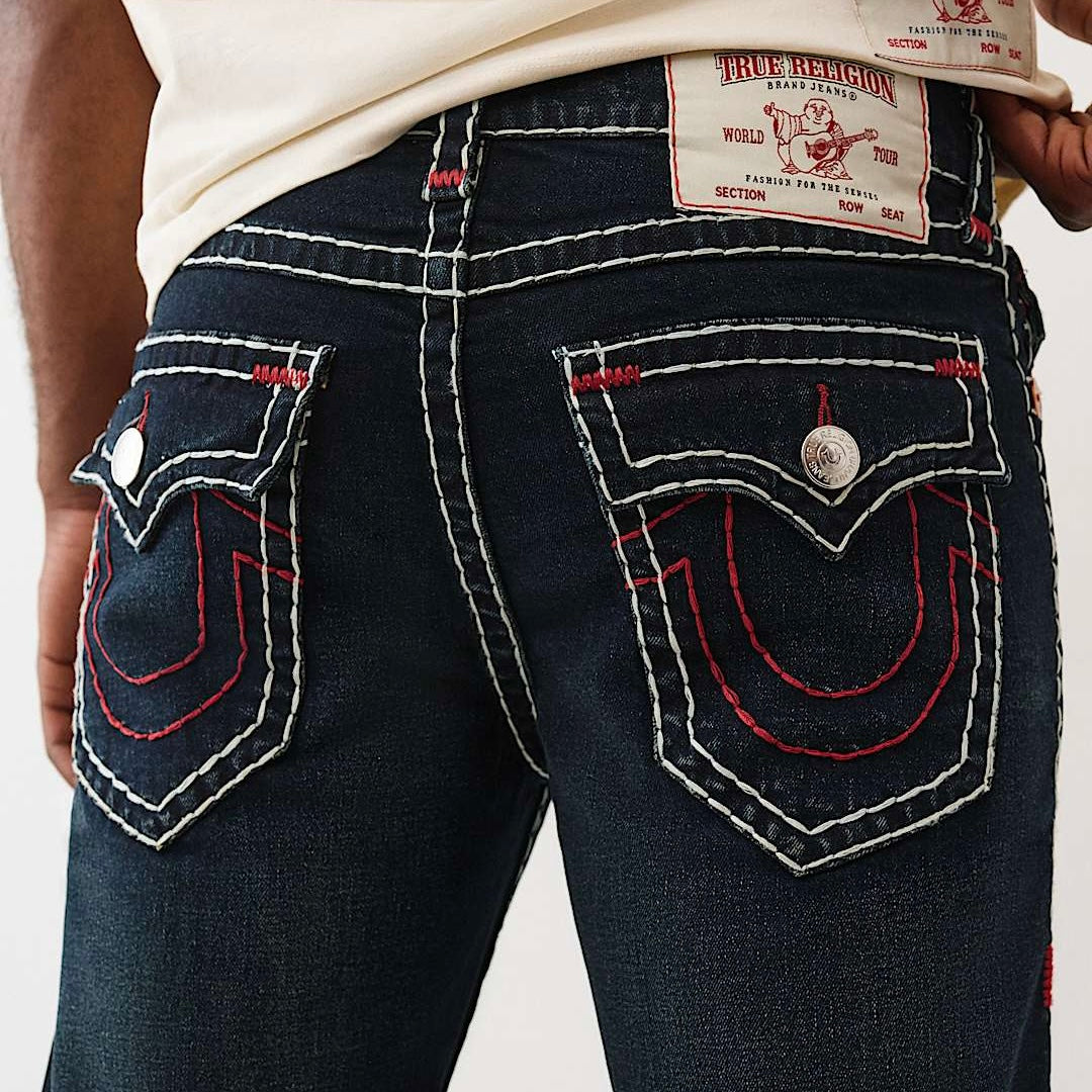 TRUE RELIGION
Corte Billy
Relaxed Bootcut