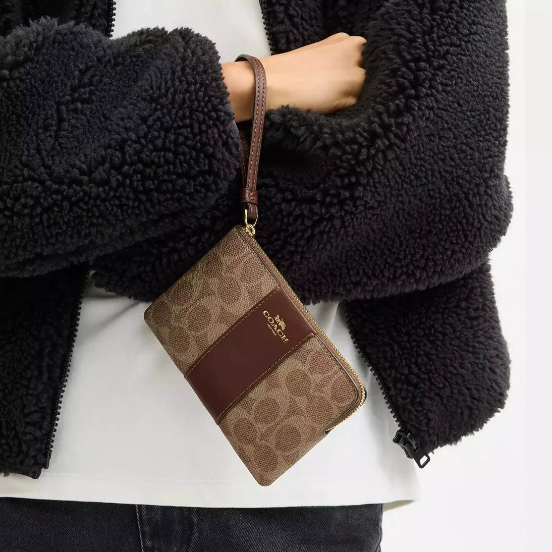 Coach - Cartera Wristlet Signature Canvas