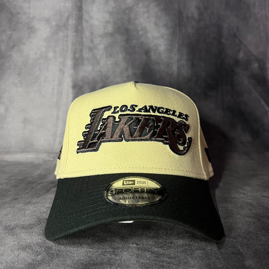 NEW ERA - Curva