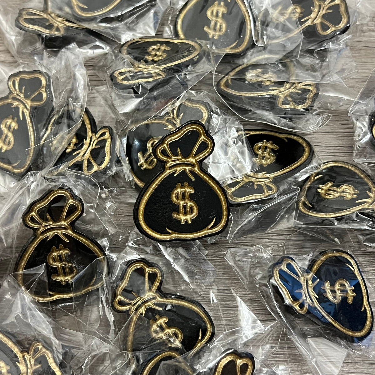 Pin metálico