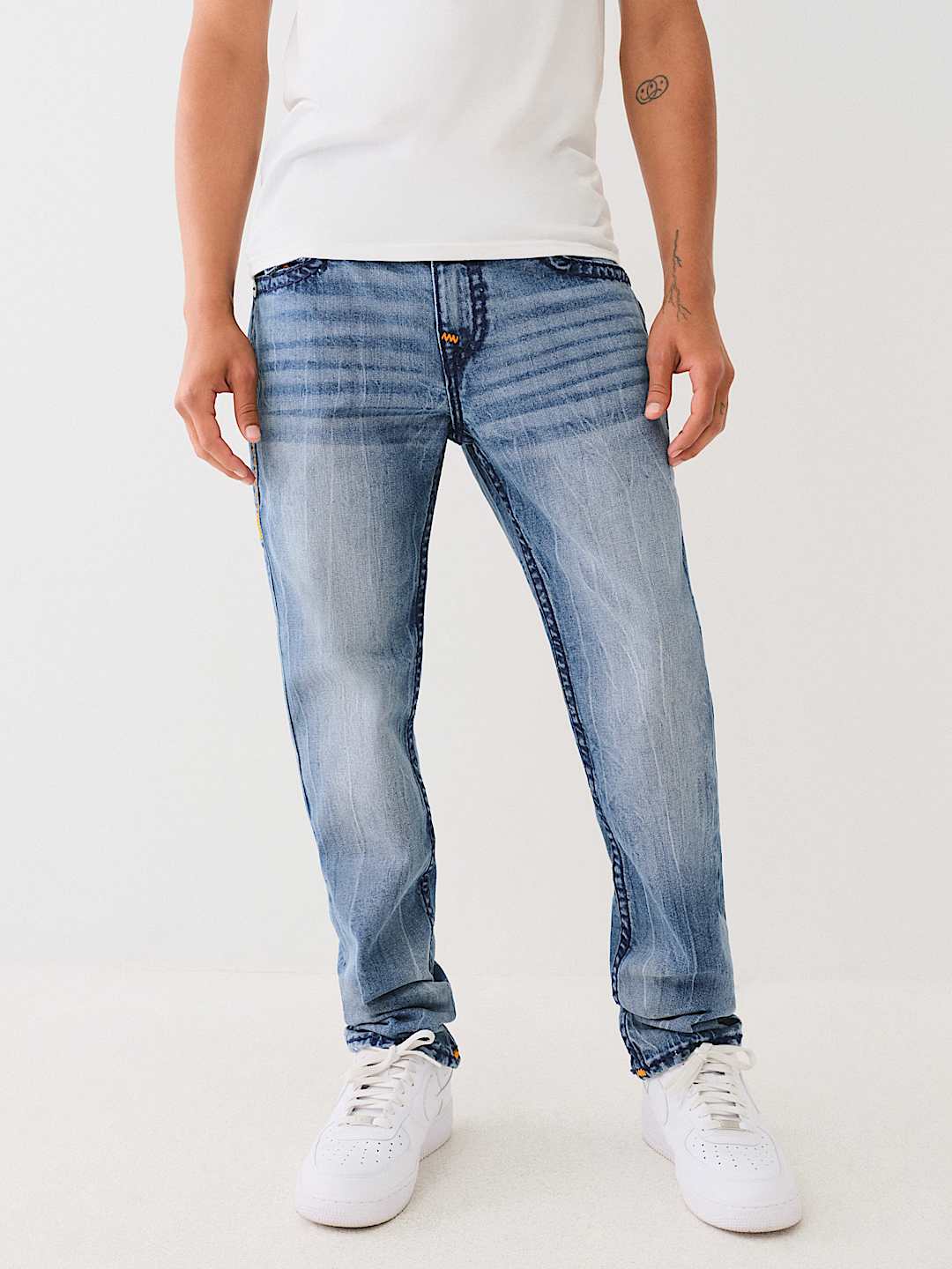 TRUE RELIGION - Rocco Relaxed Skinny